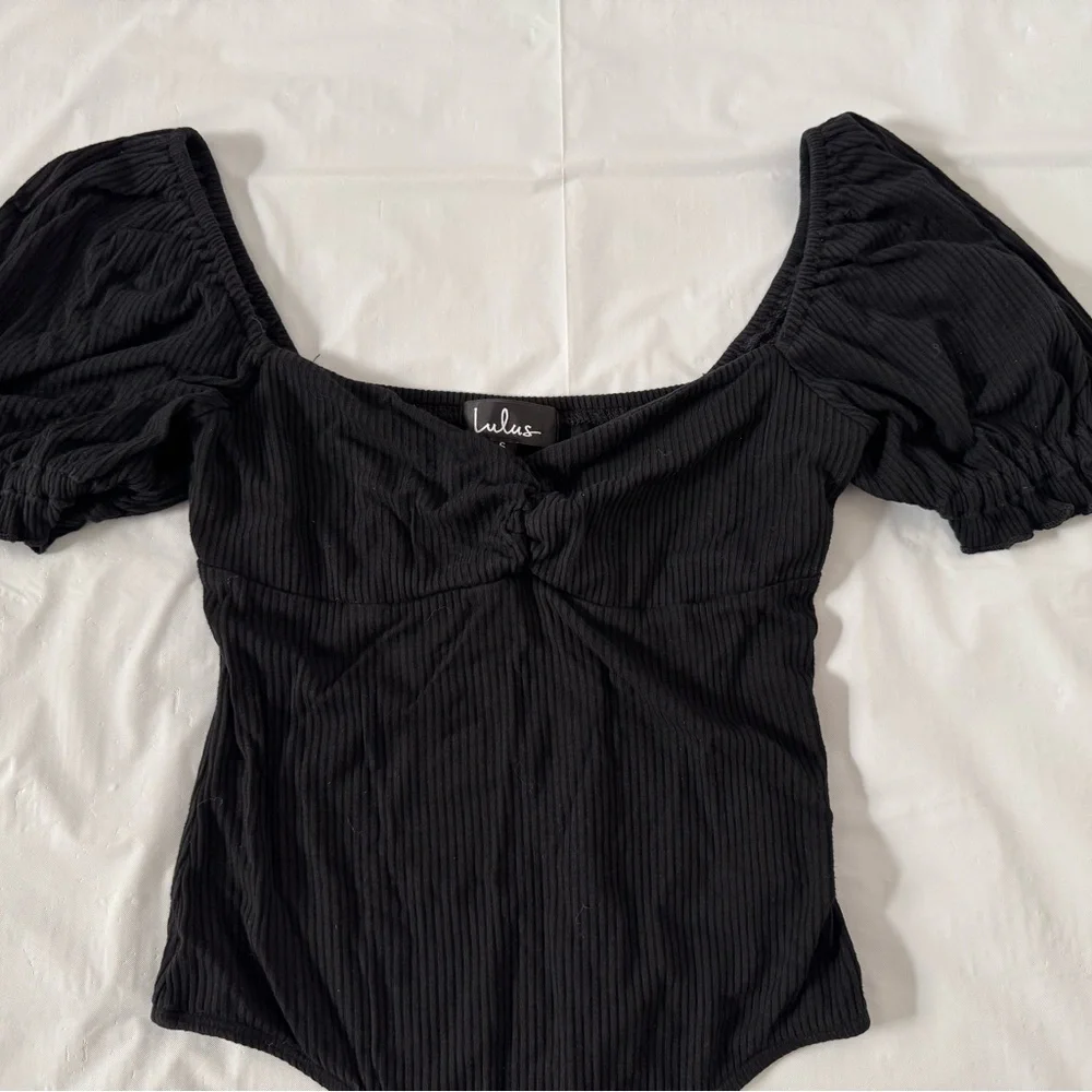 Black Bodysuit with Puff Sleeves - Picture 3 of 16